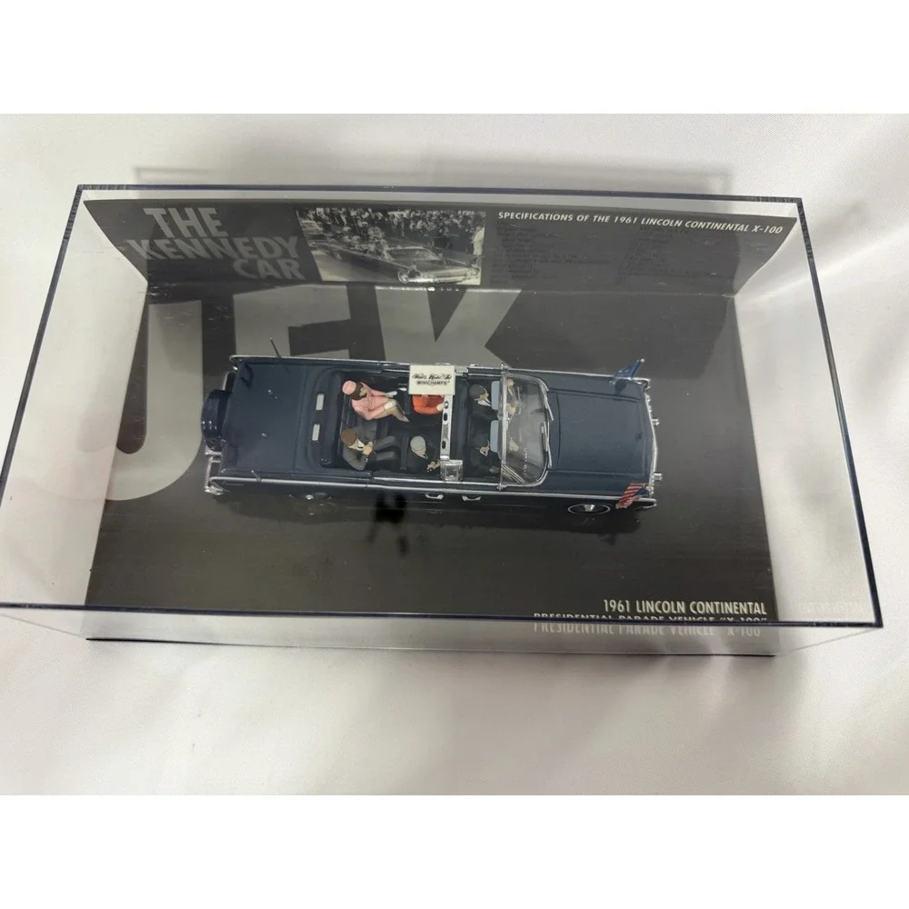 Minichamps 1961 JFK Kennedy Presidential Parade Lincoln Continental X-100 1:43